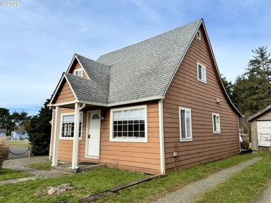 Beach Home For Sale in Bandon, Oregon