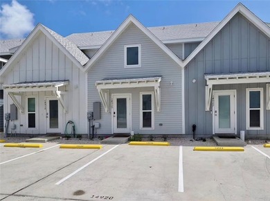 Beach Townhome/Townhouse For Sale in Corpus Christi, Texas