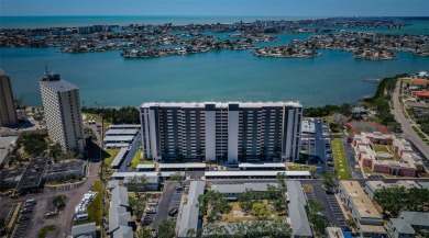 Beach Condo For Sale in South Pasadena, Florida