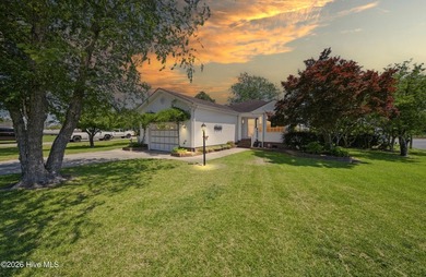 Beach Home For Sale in Barco, North Carolina