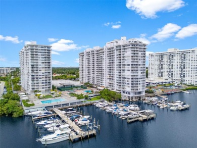 Beach Condo For Sale in Aventura, Florida