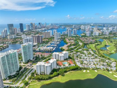 Beach Condo For Sale in Aventura, Florida