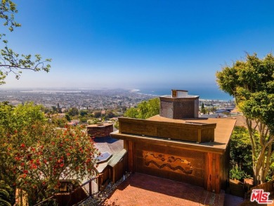 Beach Home For Sale in Ventura, California