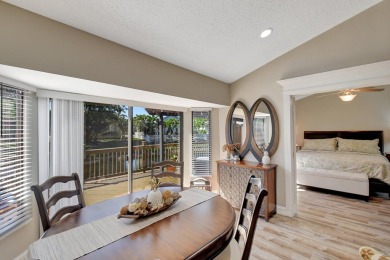 Beach Townhome/Townhouse For Sale in Greenacres, Florida