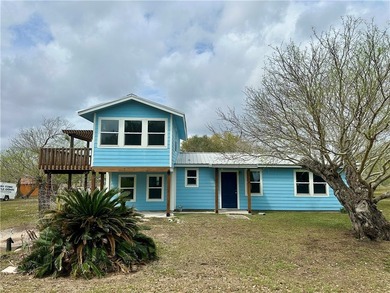 Beach Home For Sale in Bayside, Texas