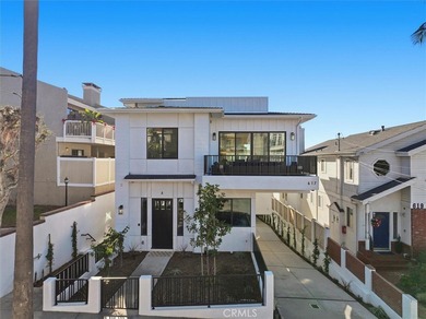 Beach Townhome/Townhouse For Sale in Redondo Beach, California