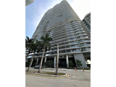 Beach Condo For Sale in Miami, Florida