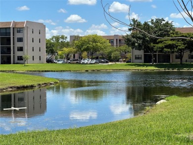 Beach Condo For Sale in Sunrise, Florida
