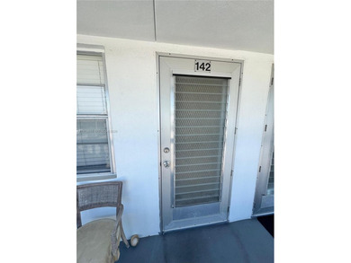 Beach Condo For Sale in West Palm Beach, Florida