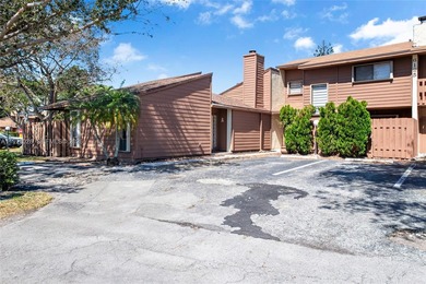Beach Townhome/Townhouse For Sale in Tamarac, Florida