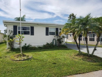 Beach Home For Sale in Ruskin, Florida