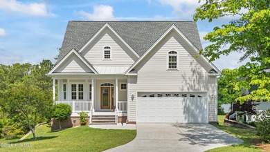 Beach Home For Sale in Sneads Ferry, North Carolina