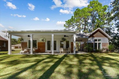 Beach Home For Sale in Navarre, Florida