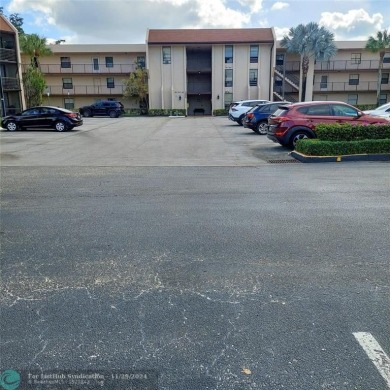 Beach Condo For Sale in Tamarac, Florida