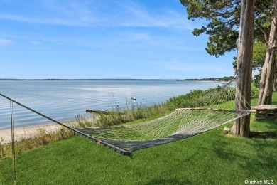 Beach Home For Sale in Laurel, New York