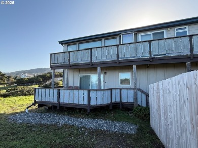 Beach Home For Sale in Gold Beach, Oregon