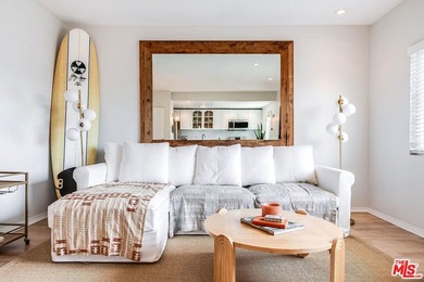 Beach Condo For Sale in Marina Del Rey, California
