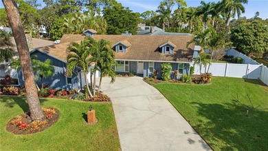 Beach Home For Sale in Bradenton, Florida