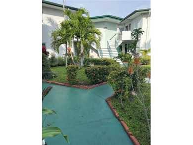 Beach Condo For Sale in Miami, Florida