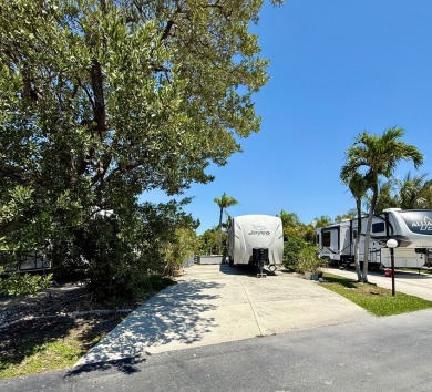 Beach Lot For Sale in Chokoloskee, Florida