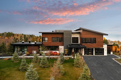 Beach Home For Sale in Rimouski, 