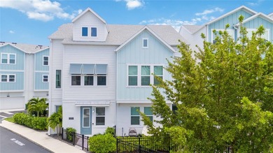 Beach Townhome/Townhouse For Sale in Sarasota, Florida