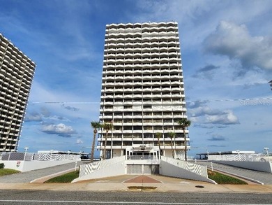 Beach Condo For Sale in Daytona Beach, Florida
