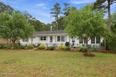 Beach Home For Sale in Washington, North Carolina