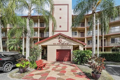 Beach Condo For Sale in Pembroke Pines, Florida