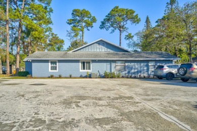 Beach Townhome/Townhouse For Sale in Wellington, Florida