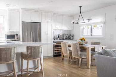 Beach Condo For Sale in Costa Mesa, California