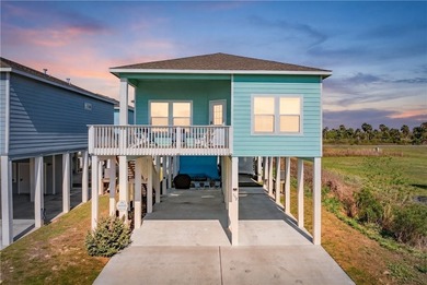 Beach Home For Sale in Rockport, Texas