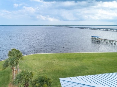 Beach Condo For Sale in Ochlockonee Bay, Florida