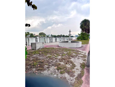 Beach Lot For Sale in Miami Beach, Florida