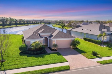 Beach Home Sale Pending in Bradenton, Florida