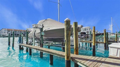 Beach Townhome/Townhouse Sale Pending in Tierra Verde, Florida