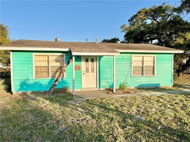 Beach Home For Sale in Aransas Pass, Texas