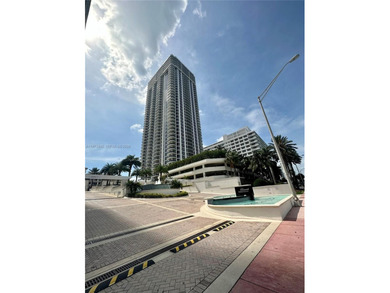 Beach Condo For Sale in Miami Beach, Florida