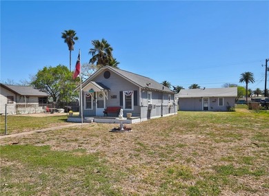 Beach Home For Sale in Aransas Pass, Texas
