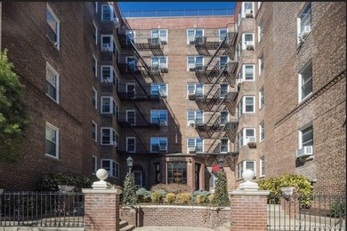 Beach Home For Sale in Forest Hills, New York