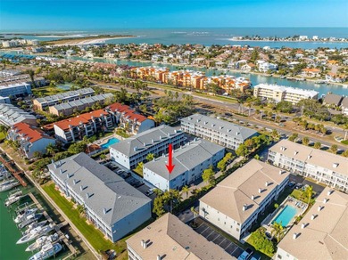 Beach Townhome/Townhouse For Sale in St. Petersburg, Florida