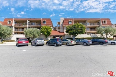 Beach Condo For Sale in El Segundo, California