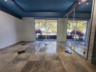 Beach Condo For Sale in North Miami, Florida