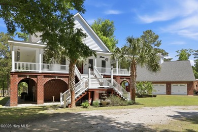 Beach Home For Sale in Swansboro, North Carolina