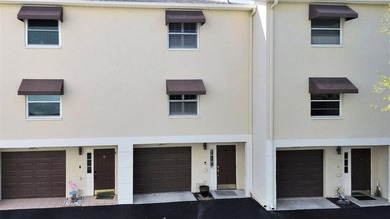 Beach Townhome/Townhouse For Sale in St. Petersburg, Florida