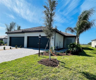Beach Home For Sale in Bradenton, Florida