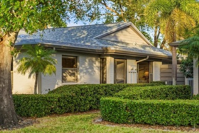 Beach Home For Sale in Sarasota, Florida