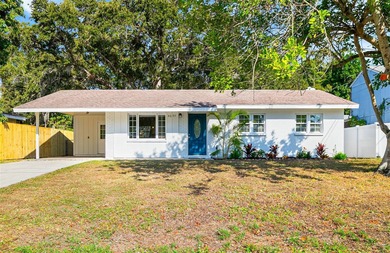 Beach Home Sale Pending in Sarasota, Florida