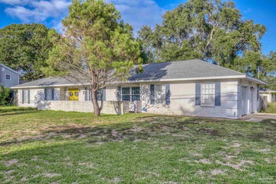 Beach Home For Sale in Gulf Breeze, Florida