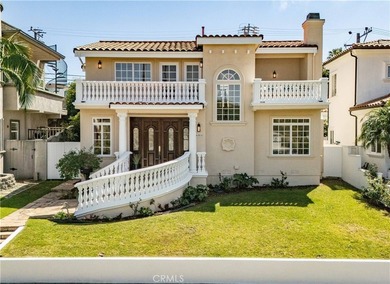 Beach Home Active Under Contract in Redondo Beach, California